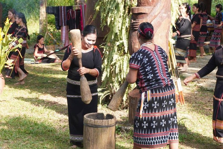 Theo nhịp cồng chiêng, khám phá văn hóa Tây Nguyên ảnh 1