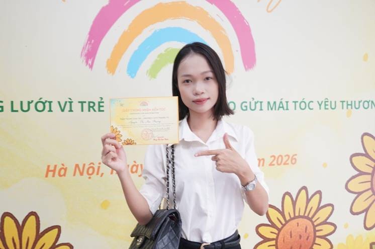 1.176 bộ tóc được trao gửi, lan tỏa yêu thương đến bệnh nhân ung thư ảnh 1