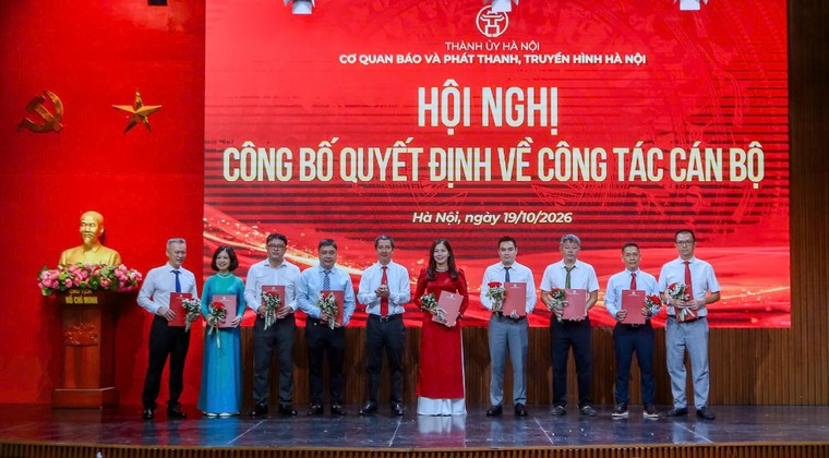 Cơ quan Báo và Phát thanh, Truyền hình Hà Nội kiện toàn tổ chức, cán bộ theo mô hình mới ảnh 7