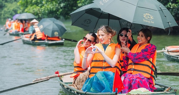 Phát triển du lịch văn hóa Ninh Bình trong không gian mới từ phụng dưỡng thiên nhiên đến phát triển kinh tế di sản ảnh 5