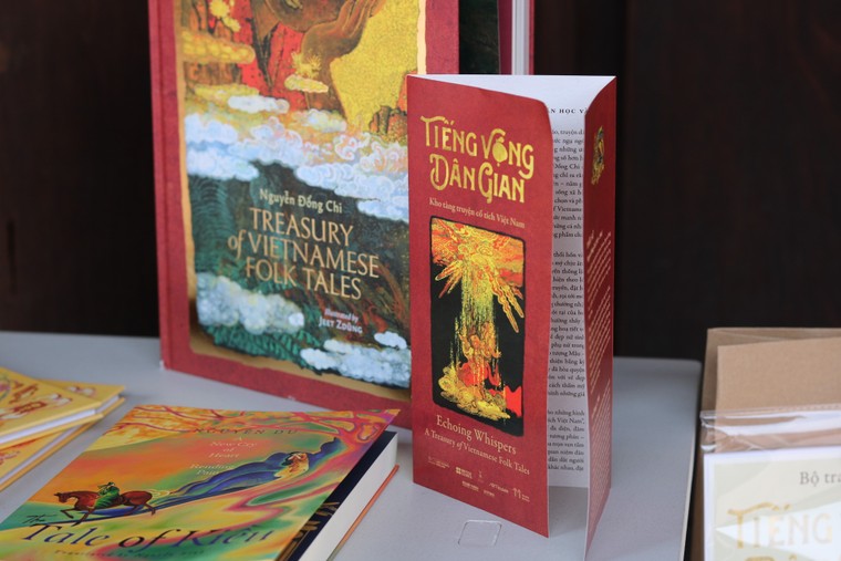 Nét đẹp người phụ nữ trong truyện cổ tích sống lại qua hội họa hiện đại ảnh 1