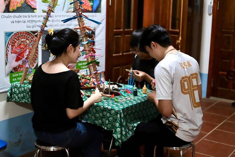 Tiếp nối nghề xưa, chắp cánh cho chuồn chuồn tre bay xa ảnh 3