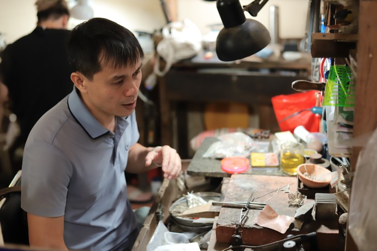 Đậu bạc Định Công: Khi kỹ nghệ truyền thống hòa nhịp cùng lòng nhân ái ảnh 1