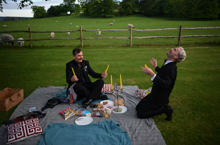 Hòa mình vào âm nhạc cùng đàn cừu tại Lễ hội Opera Glyndebourne ảnh 1