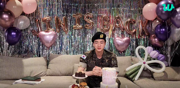 Thành viên đầu tiên của nhóm nhạc BTS xuất ngũ ảnh 4