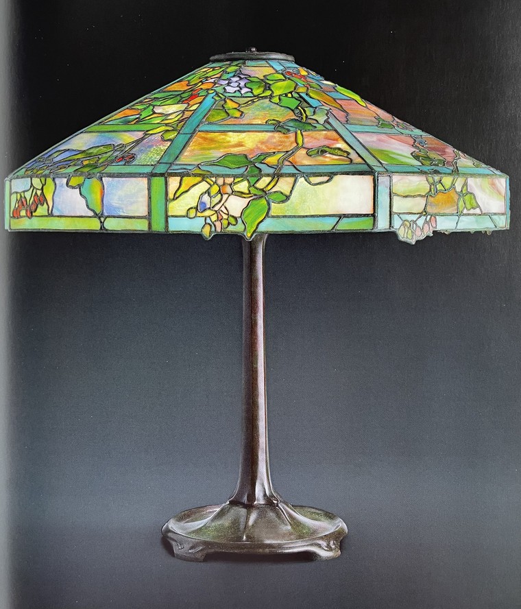 Nghệ thuật tinh xảo từ những mảnh kính màu ảnh 5