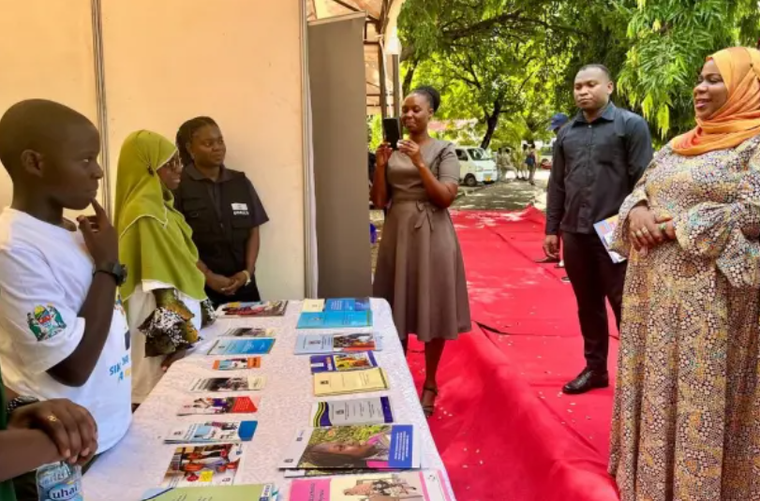 Kỷ niệm Ngày Trẻ em châu Phi: Hành động vì tương lai tươi sáng hơn ảnh 1