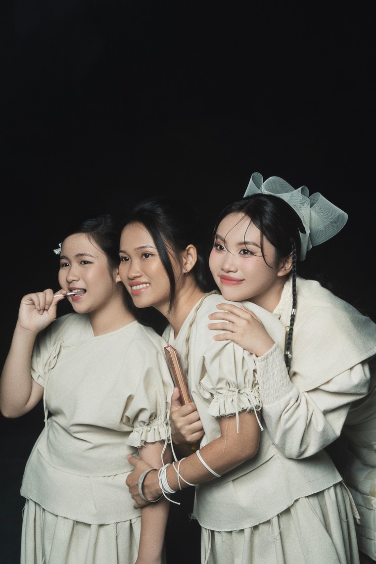 Phương Mỹ Chi lan tỏa nét đẹp văn hóa truyền thống trong MV "Gối Gấm" ảnh 2