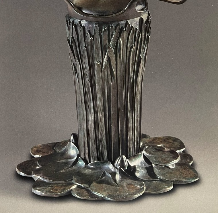 Đèn kính màu Arrowhead: Nét đẹp thầm lặng từ ao hồ ảnh 2