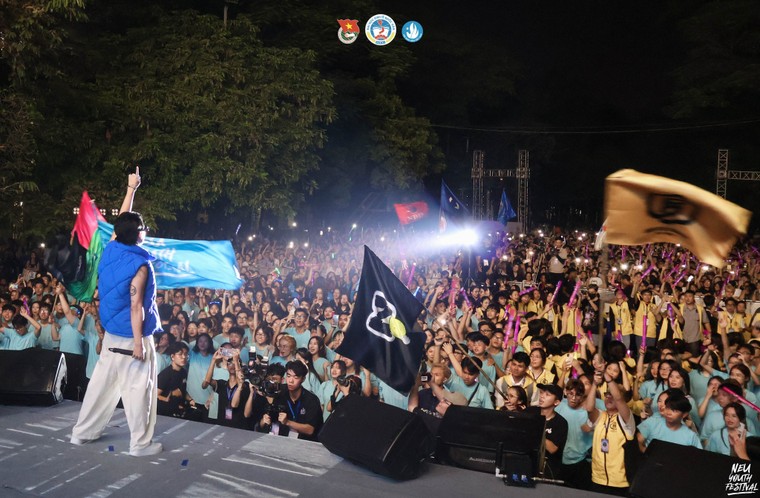 Mở khoá hành trình rực rỡ với ngày khai giảng có "1-0-2" tại Trường Đại học Kinh tế Quốc dân ảnh 2