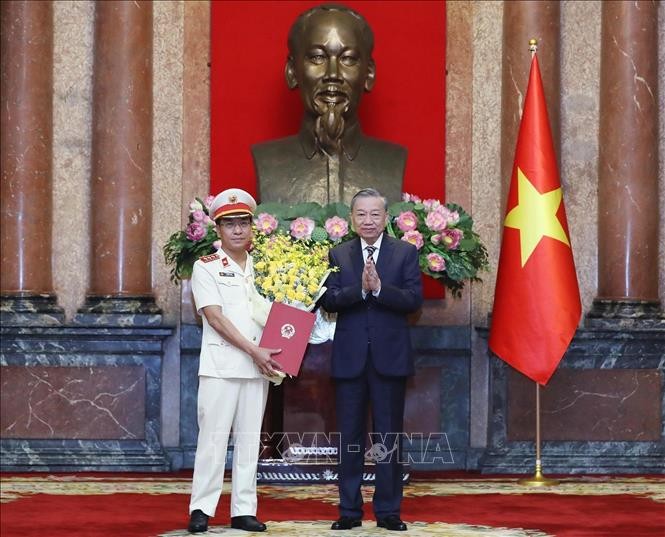 Tổng Bí thư, Chủ tịch nước trao quyết định bổ nhiệm Phó Viện trưởng Viện Kiểm sát nhân dân tối cao ảnh 1