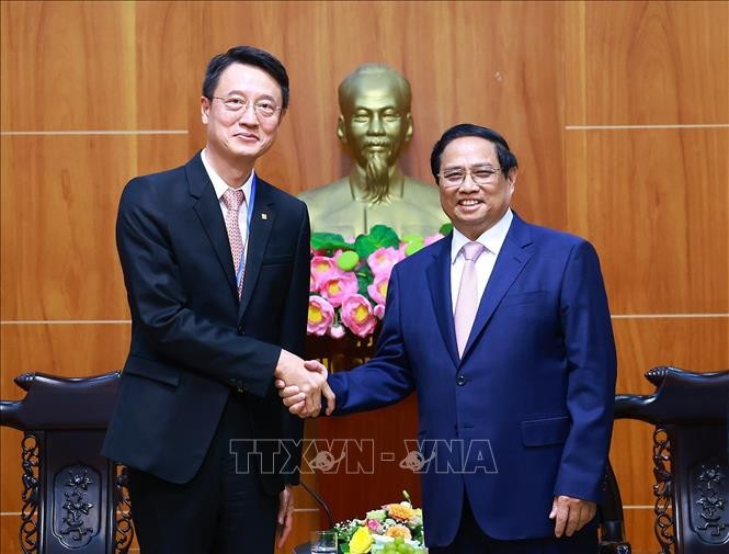 Thủ tướng Phạm Minh Chính tiếp lãnh đạo các tập đoàn lớn của nước ngoài đang đầu tư tại Việt Nam ảnh 1