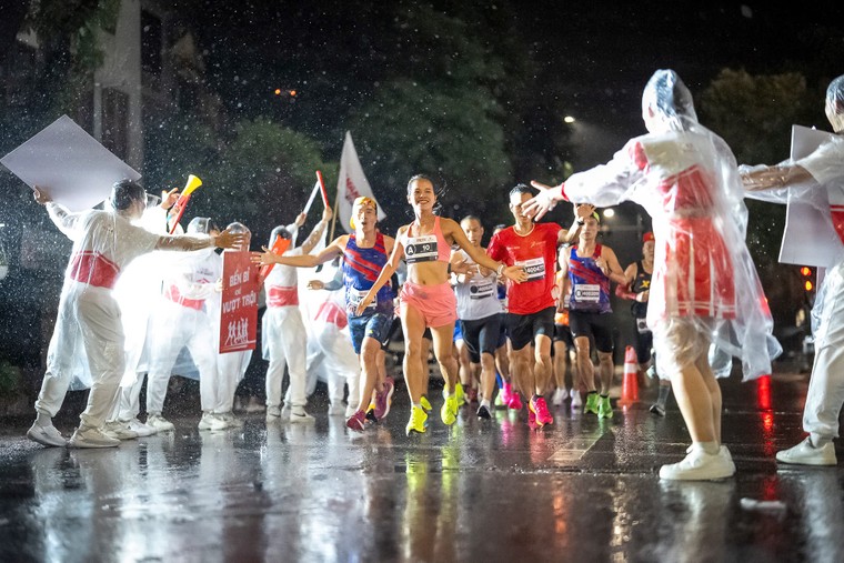 Giải Marathon quốc tế Hà Nội Techcombank mùa thứ 3: Hành trình của tinh thần thể thao kiên định, mạnh mẽ ảnh 3