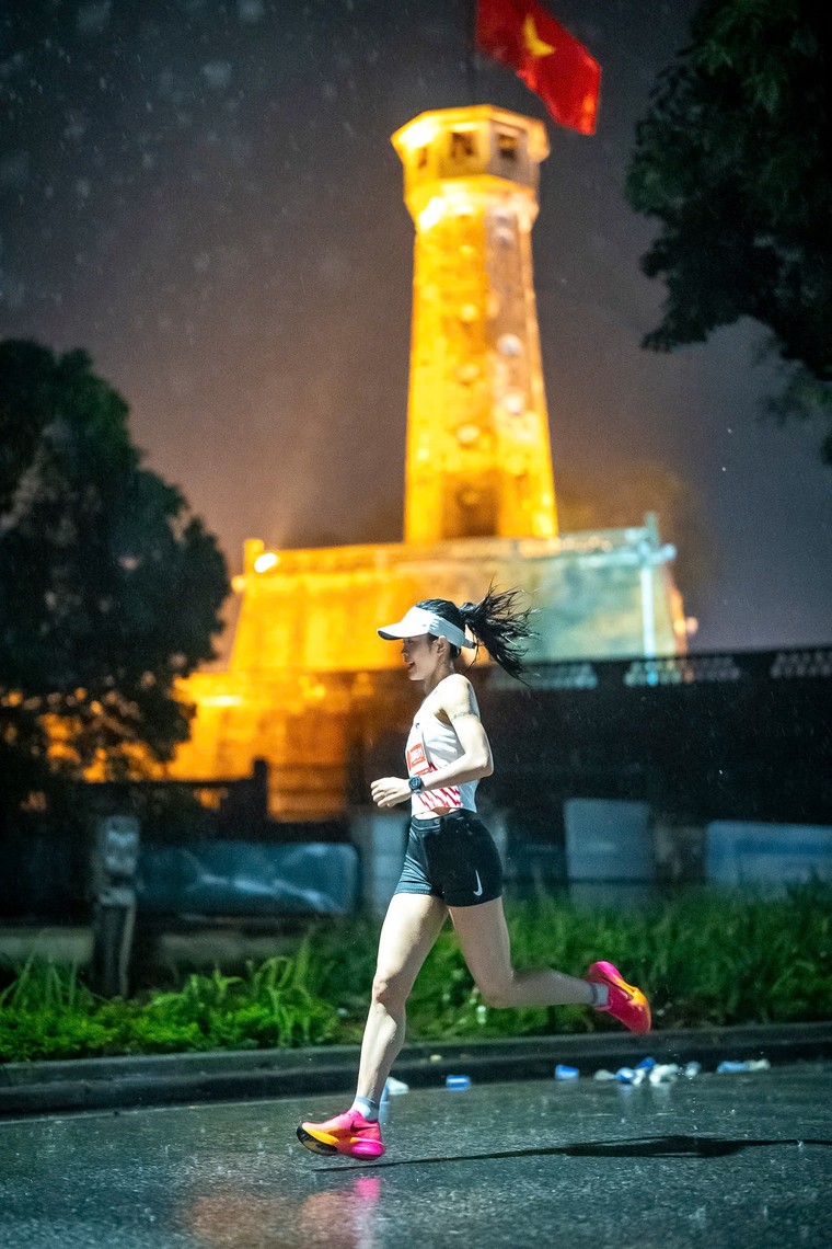 Giải Marathon quốc tế Hà Nội Techcombank mùa thứ 3: Hành trình của tinh thần thể thao kiên định, mạnh mẽ ảnh 7