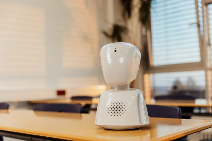 Phát minh giúp trẻ mắc bệnh hiểm nghèo tham gia lớp học từ xa ảnh 1