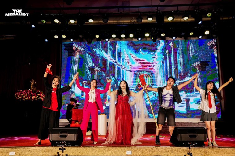 Đại nhạc hội Welcome to AJC 2024 - THE MEDALIST: Bữa tiệc của tuổi trẻ đầy đam mê và hoài bão ảnh 5