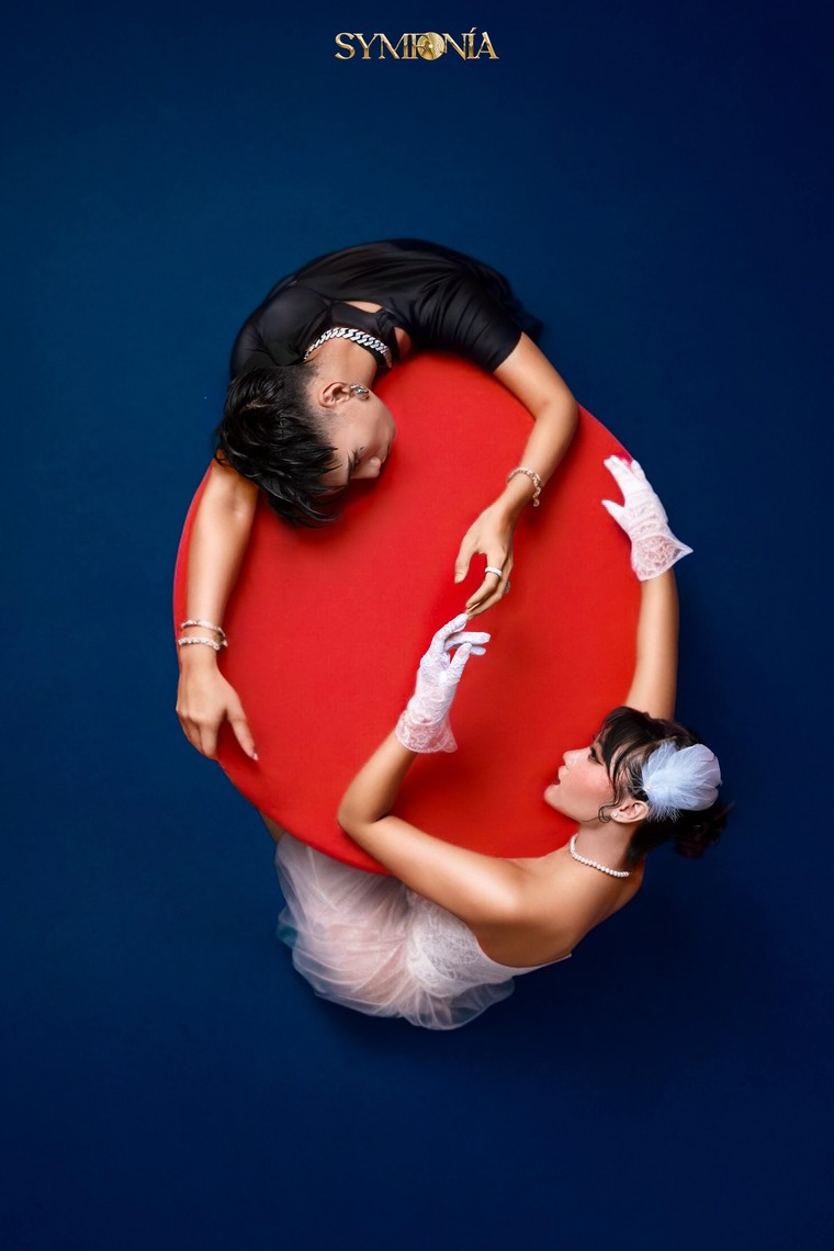 Góc nhìn nghệ thuật độc đáo của sinh viên trường Báo trong bộ ảnh chủ đề Halloween ảnh 3