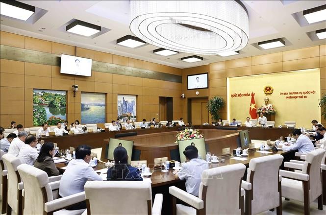 Vực dậy thị trường vốn, giúp người dân và doanh nghiệp phát triển kinh doanh ảnh 2