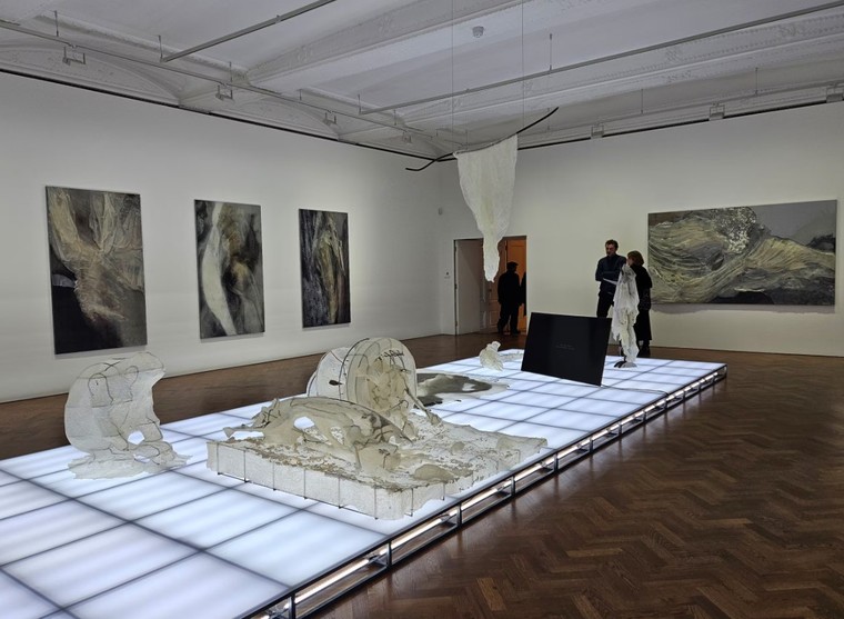 Nghệ sĩ Hàn Quốc tỏa sáng tại sân chơi nghệ thuật London ảnh 4