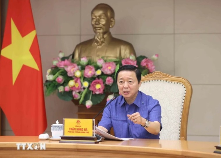 Phó Thủ tướng: Xây dựng cầu Phong Châu mới nhanh nhất và bảo đảm an toàn ảnh 1