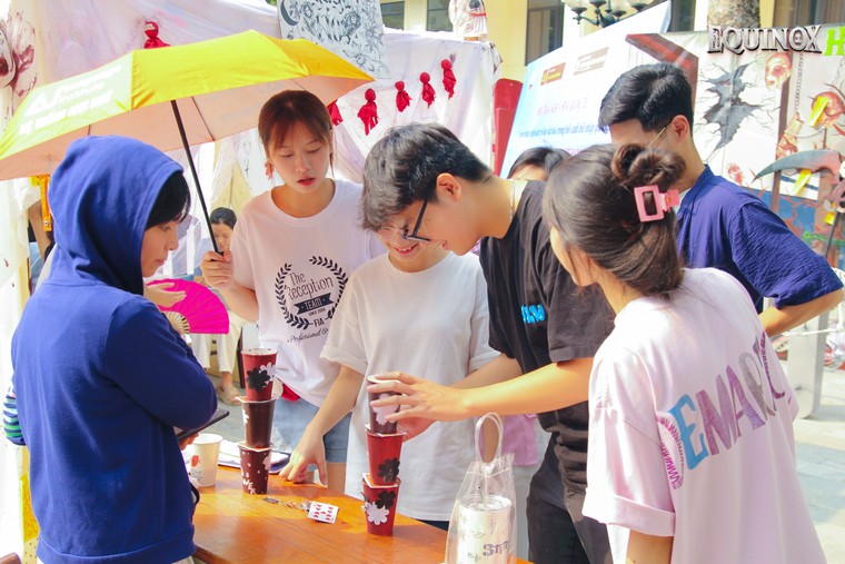 Trải nghiệm sự kiện đồng hành "Memento Mori" cùng sinh viên trường Báo ảnh 2