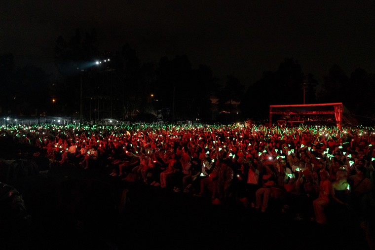 Gần 10.000 khán giả đội mưa xem show diễn “Vũ trụ Cò bay” của Phương Mỹ Chi tại Thành phố Hồ Chí Minh ảnh 5