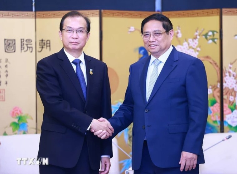 Thủ tướng làm việc với các doanh nghiệp năng lượng, hạ tầng Trung Quốc ảnh 1