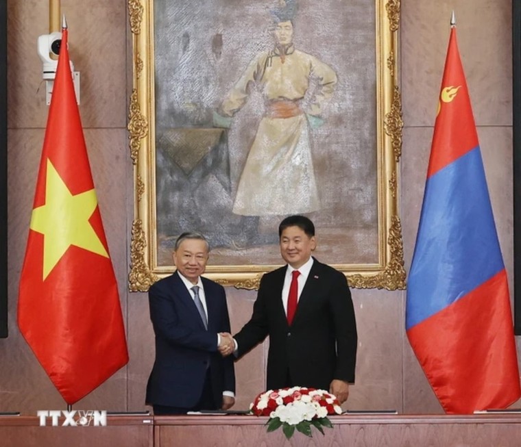 Tiếp tục thúc đẩy quan hệ giữa Việt Nam và Mông Cổ trên nhiều lĩnh vực ảnh 2