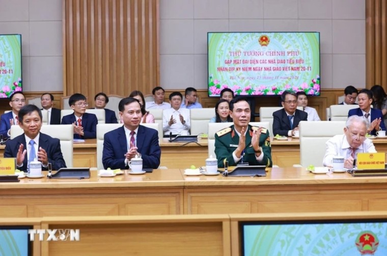 Thủ tướng: Giáo dục tiếp tục là quốc sách hàng đầu trong kỷ nguyên vươn mình ảnh 2