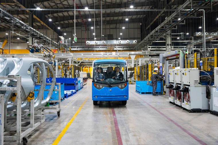 Tổng thống Bulgaria đề nghị VinFast sớm bán ô tô điện và đầu tư và đầu tư sản xuất tại Bulgaria ảnh 2