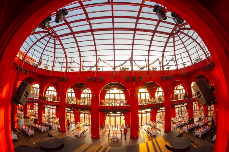 “Tôi đã đi qua 24 quốc gia, nhưng chưa có nhà hàng nào khác biệt như thế này” ảnh 1