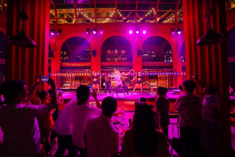 “Tôi đã đi qua 24 quốc gia, nhưng chưa có nhà hàng nào khác biệt như thế này” ảnh 5