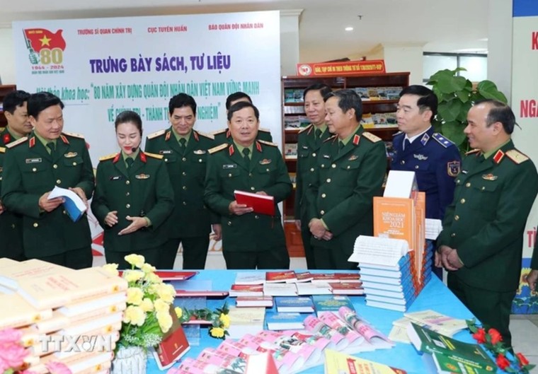 Xây dựng Quân đội nhân dân Việt Nam vững mạnh về chính trị ảnh 2