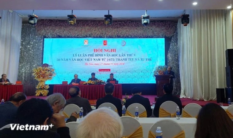 50 năm đất nước đổi mới, văn học Việt Nam hòa nhịp bước đi chung của thế giới ảnh 2