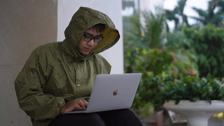 Tọa đàm trực tuyến: Tác nghiệp báo chí tại “điểm nóng’’ thiên tai ảnh 2