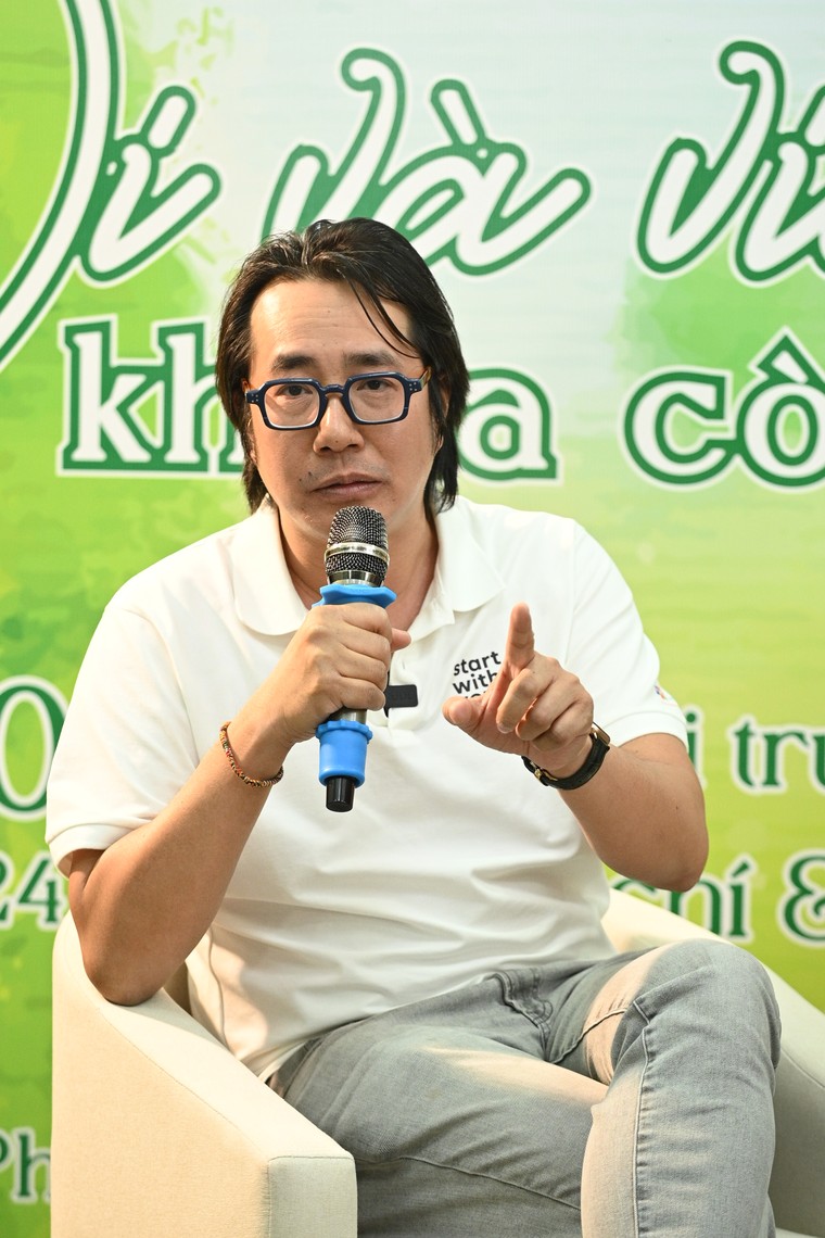 Tọa đàm trực tuyến “Đi và viết khi ta còn trẻ”: Hành trang sáng tạo cho sinh viên báo chí ảnh 1