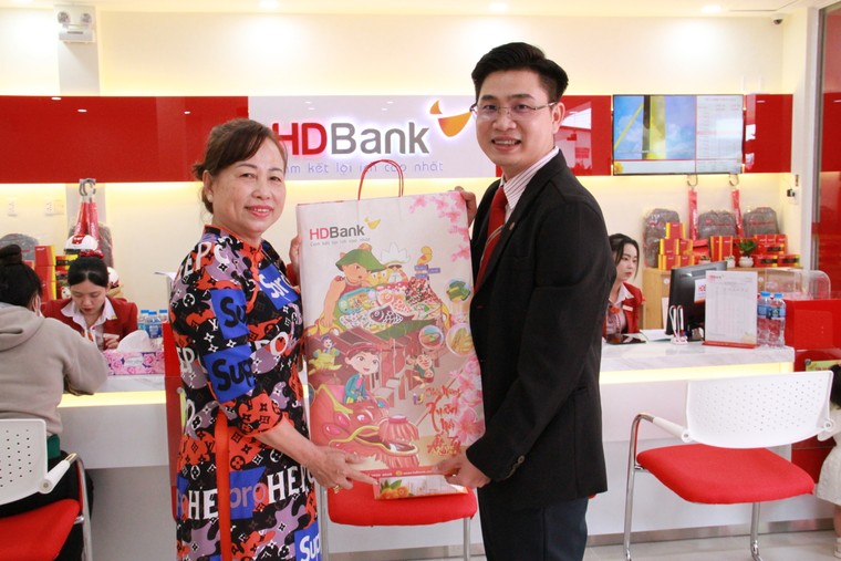HDBank khai trương điểm giao dịch thứ 48 tại Đồng bằng Sông Cửu Long ảnh 3