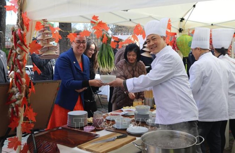 Phở và nem Việt Nam chinh phục thực khách Italy ảnh 1