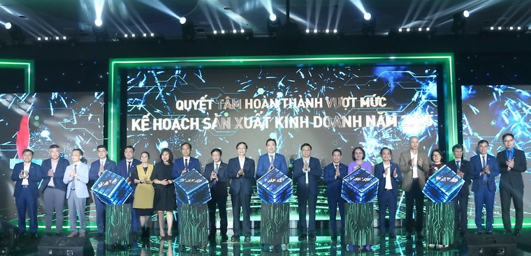 Hội nghị Người lao động PV GAS năm 2024: Khẳng định quyết tâm chuyển dịch mạnh mẽ, tiếp bước thành công ảnh 5