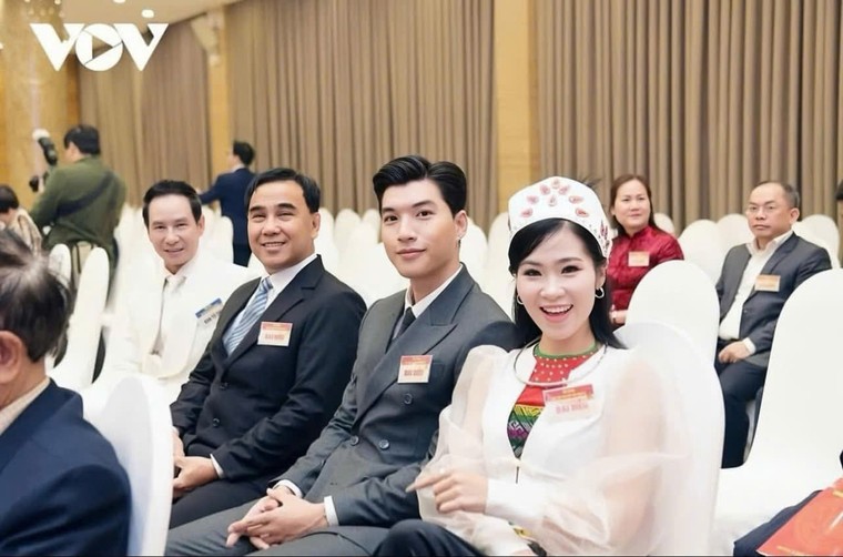 Tổng Bí thư Tô Lâm: Đội ngũ văn nghệ sỹ sẽ chiếm lĩnh những đỉnh cao mới ảnh 2