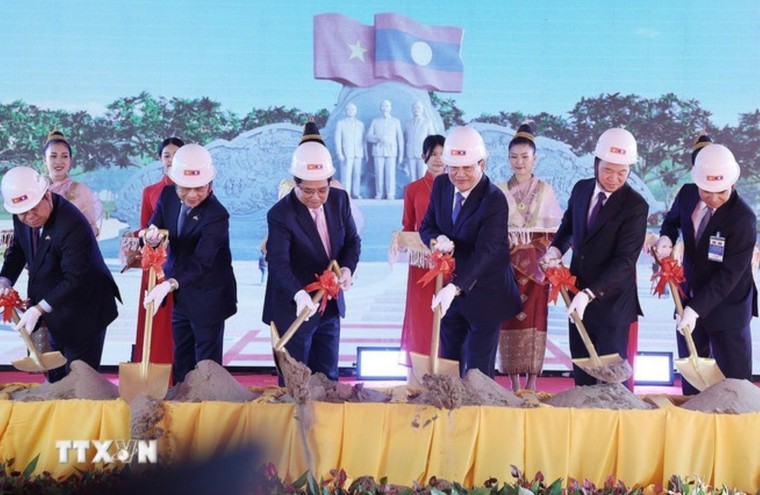 Các dấu ấn đặc biệt trong chuyến công tác của Thủ tướng Phạm Minh Chính tại Lào ảnh 1