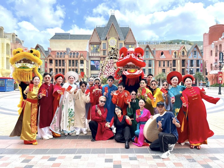 Ra quân năm mới, “vũ trụ Vin” đại thắng đón hơn 11 triệu lượt khách trong 6 ngày ảnh 7