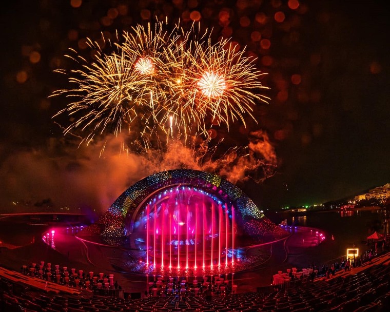 Sức nóng kinh tế đêm: Bài học từ những điểm đến sôi động nhất thế giới ảnh 4