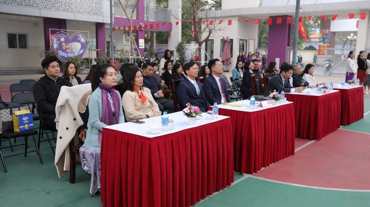 Thầy, trò các trường học quận Ba Đình quyết tâm xây dựng "Trường học hạnh phúc" ảnh 1