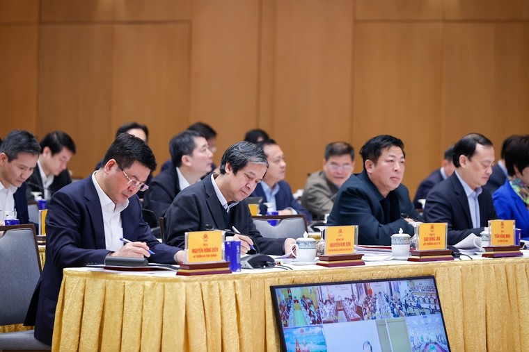 Phiên họp thứ nhất Ban Chỉ đạo của Chính phủ về phát triển KHCN, đổi mới sáng tạo, chuyển đổi số và Đề án 06 ảnh 1