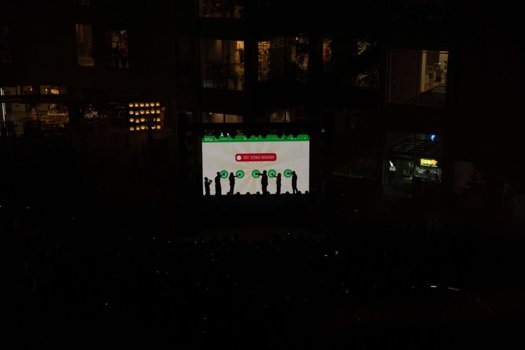 Lễ hội “Tắt đèn Bật ý tưởng” 2025: Thành công lan tỏa thông điệp “Tắt sống nhanh - Bật sống xanh” ảnh 2