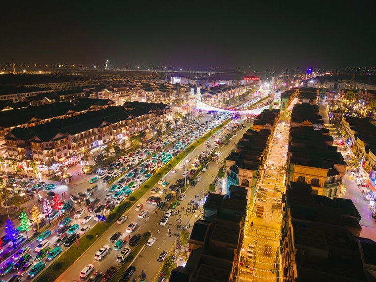 Điểm đến mua sắm vạn trải nghiệm - Hấp lực mới của thị trường bán lẻ ảnh 1