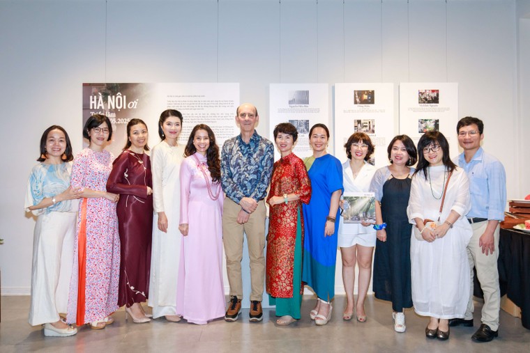 "Hà Nội ơi", một cuốn sách đặc biệt và đầy cảm xúc ảnh 2