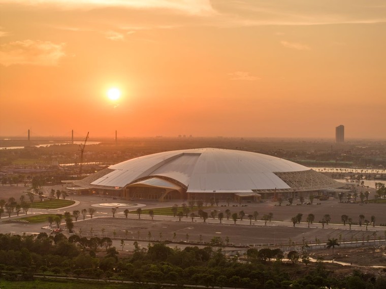 Choáng ngợp trước tốc độ thi công siêu kỷ lục thế giới của Trung tâm Triển lãm Quốc gia ảnh 8