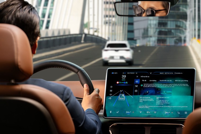 Người dùng tranh thủ chốt VF 8 khi tổng ưu đãi lên tới hơn 170 triệu đồng nhờ chương trình đối tác thân thiết ảnh 1